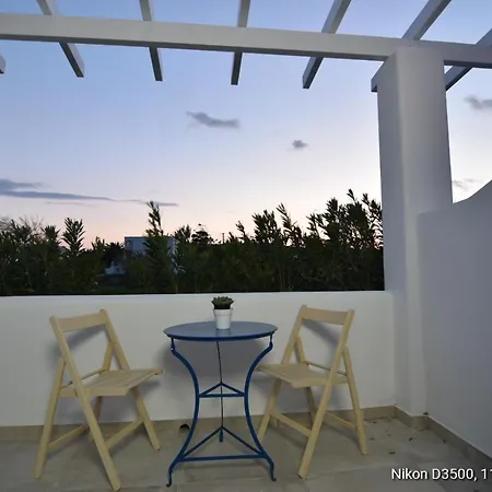Aegeeis 4* Perissa (Santorini)