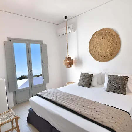 Lägenhetshotell Aegeeis 4*