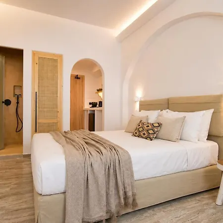 Apartahotel Aegeeis Perissa (Santorini)