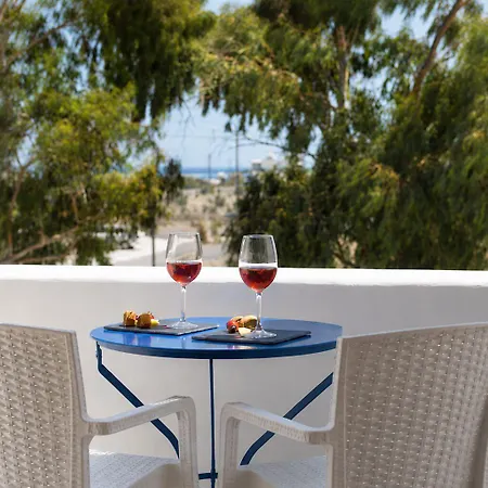 Aegeeis 4* Perissa (Santorini)