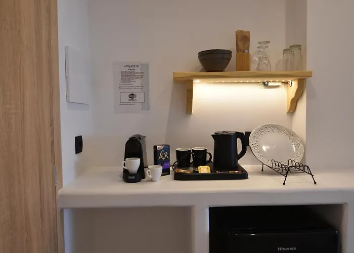 Aegeeis Hotel apartamentowy Perissa (Santorini)