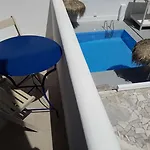 Aegeeis Ξενοδοχείο με διαμερίσματα Περίσσα