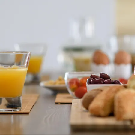 أيغييس شقة فندقية بيريسا