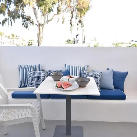 Aegeeis Hotel Perissa (Santorini)