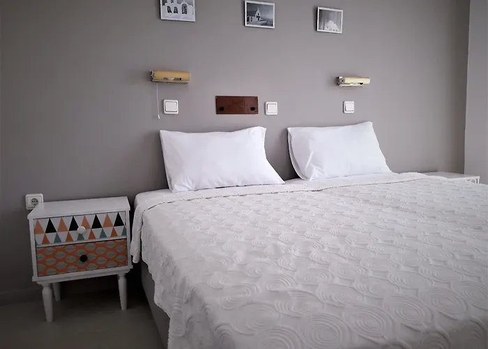 Aegeeis Apart-hotel Perissa (Santorini)