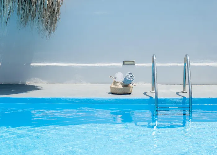 Aegeeis Apart-hotel 4*