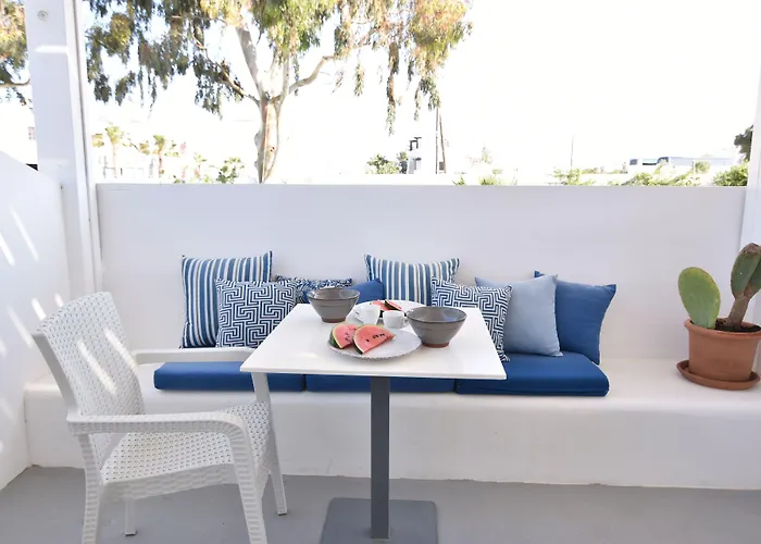 Aegeeis Perissa (Santorini)